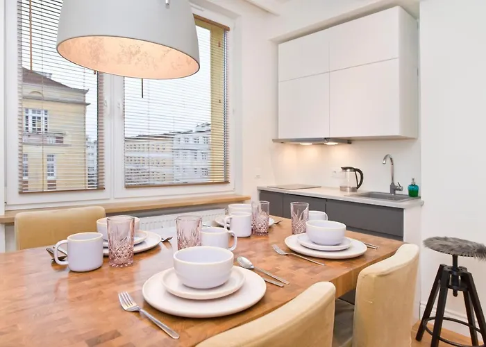 Swietojanska Apartment